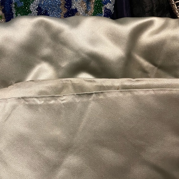 VINTAGE MUSEUM PIECE!!! Arnold Scaasi ball gown circa 1957. Fully beaded bodice. - Picture 6 of 11